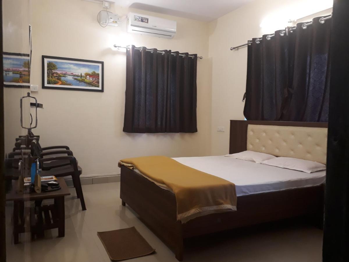 Maharaja Family Guest House Lonavala Εξωτερικό φωτογραφία