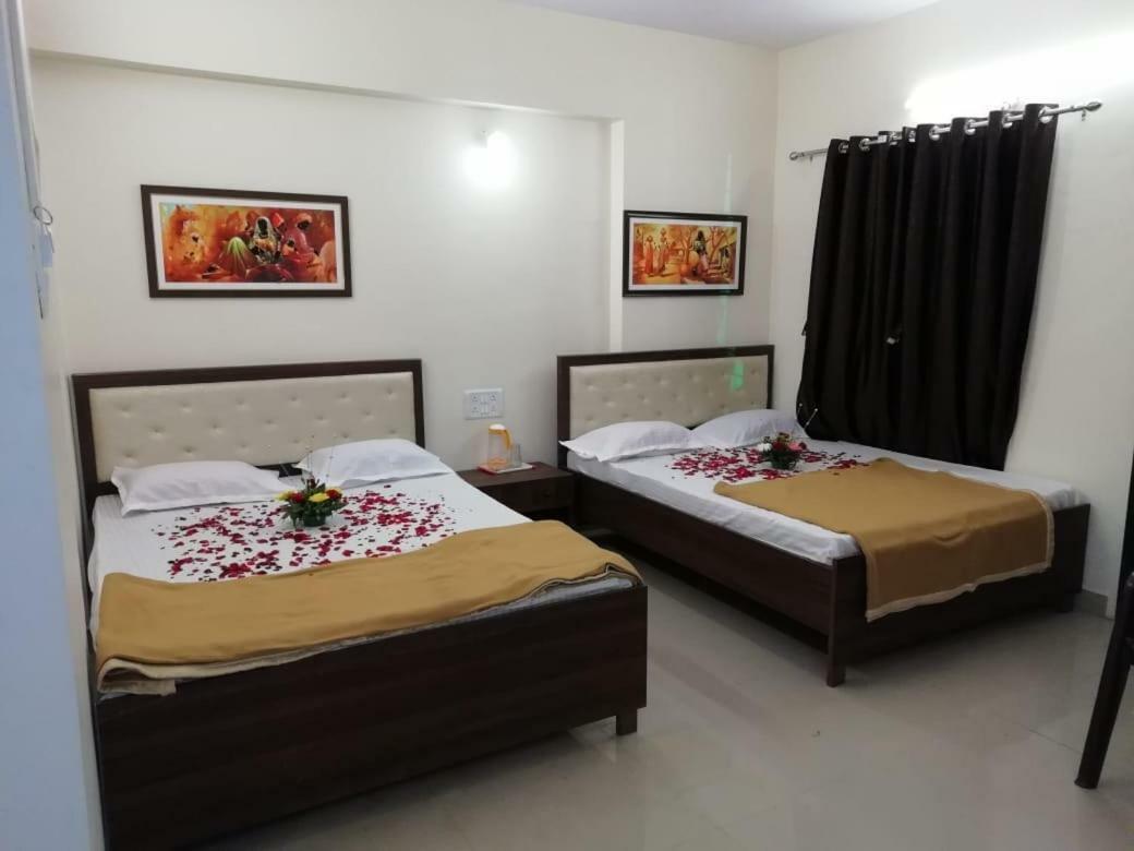 Maharaja Family Guest House Lonavala Εξωτερικό φωτογραφία