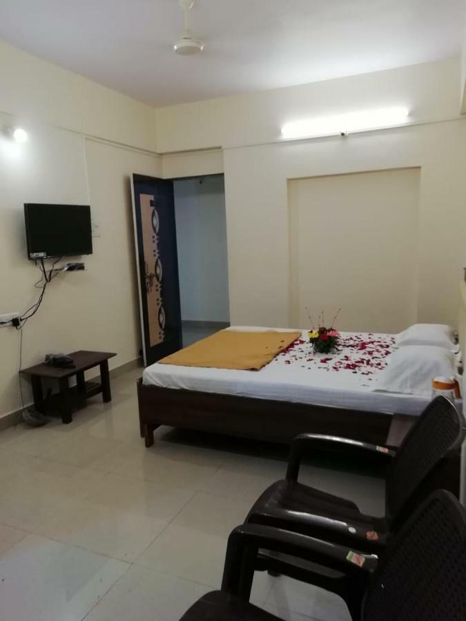 Maharaja Family Guest House Lonavala Εξωτερικό φωτογραφία